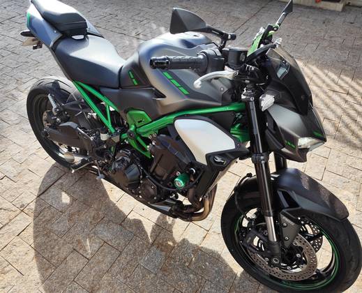 KAWASAKI Z900 